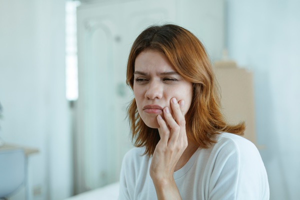 Why It Is Necessary To Repair A Chipped Tooth