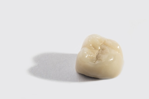 Common Symptoms Of A Badly Fitted Dental Crown